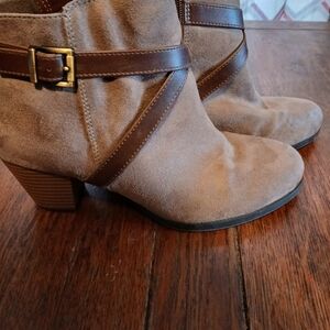 Chic Tan Suede Ankle Boots with Buckle